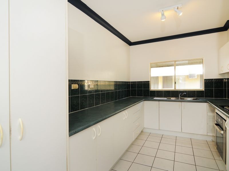 7/201 McLeod Street, Cairns North QLD 4870