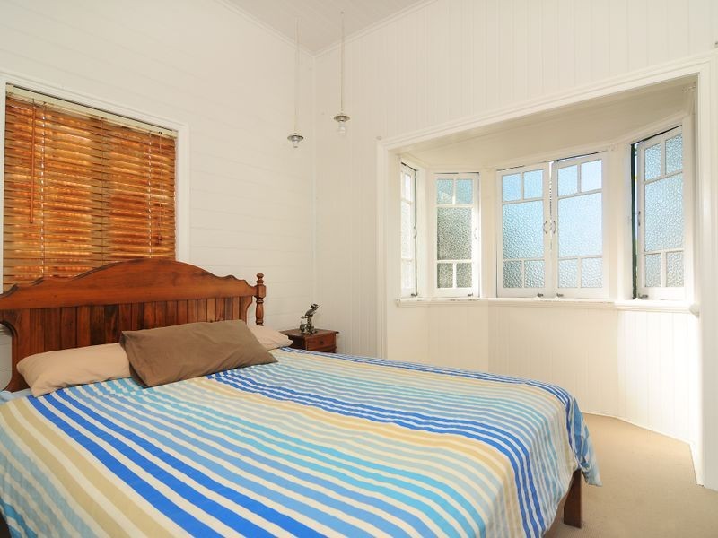 18 Thomas Street, Manunda QLD 4870