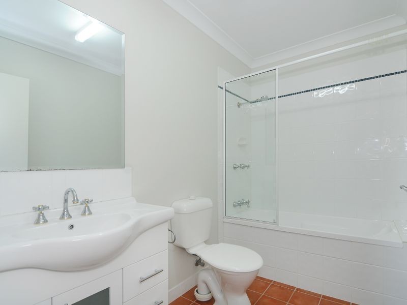 1/6 Quetta Close, Manoora QLD 4870