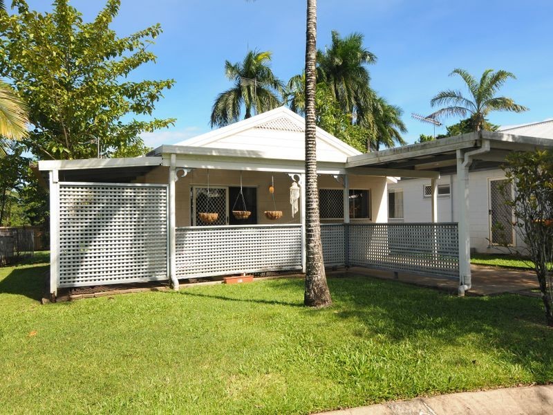 6/191 Woodward Street, Whitfield QLD 4870
