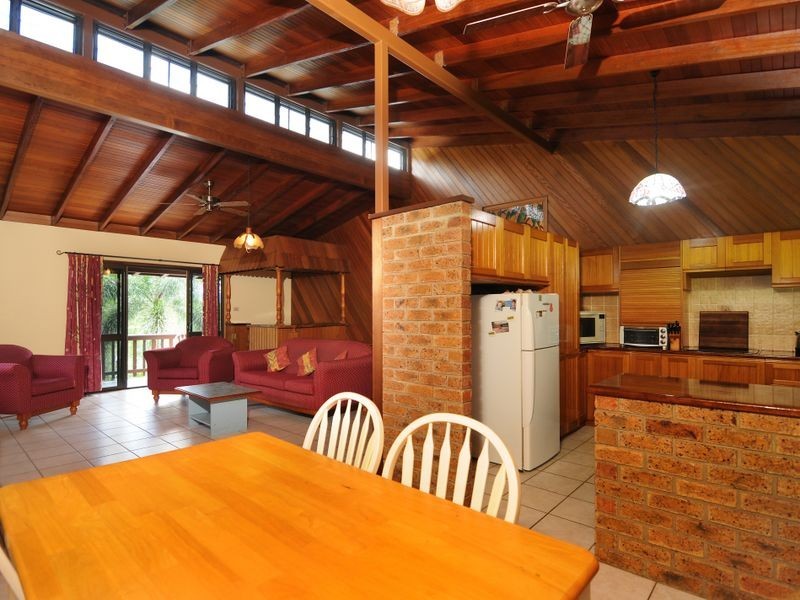 21 View Street, Brinsmead QLD 4870