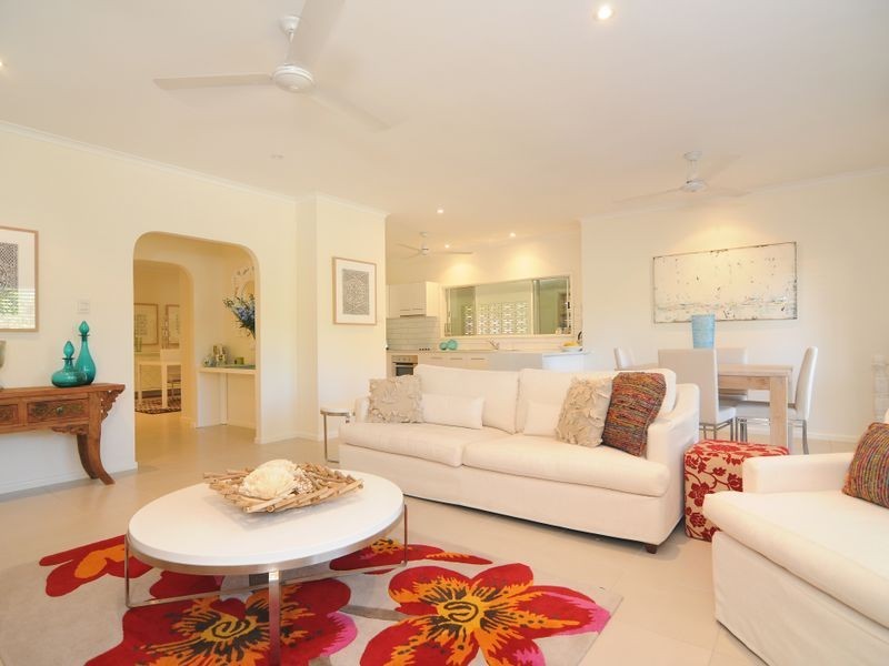 11 Adam Drive, Brinsmead QLD 4870