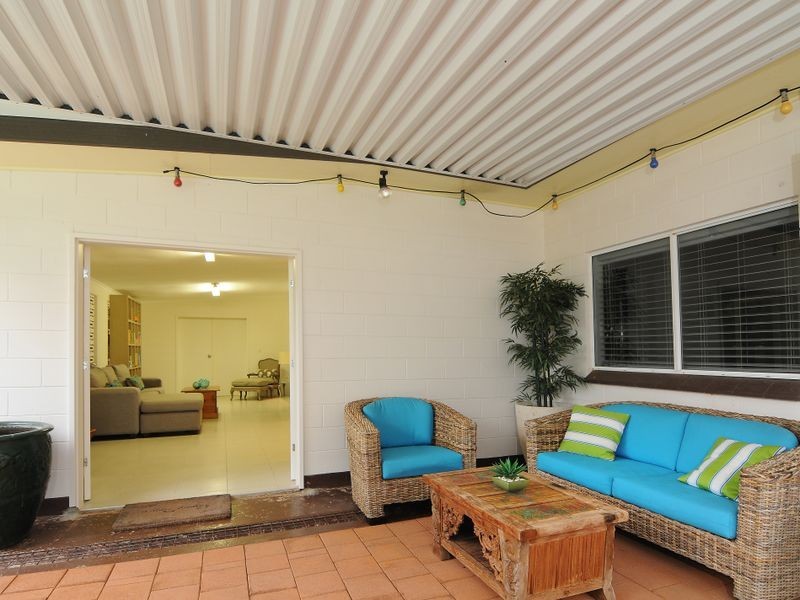 11 Adam Drive, Brinsmead QLD 4870