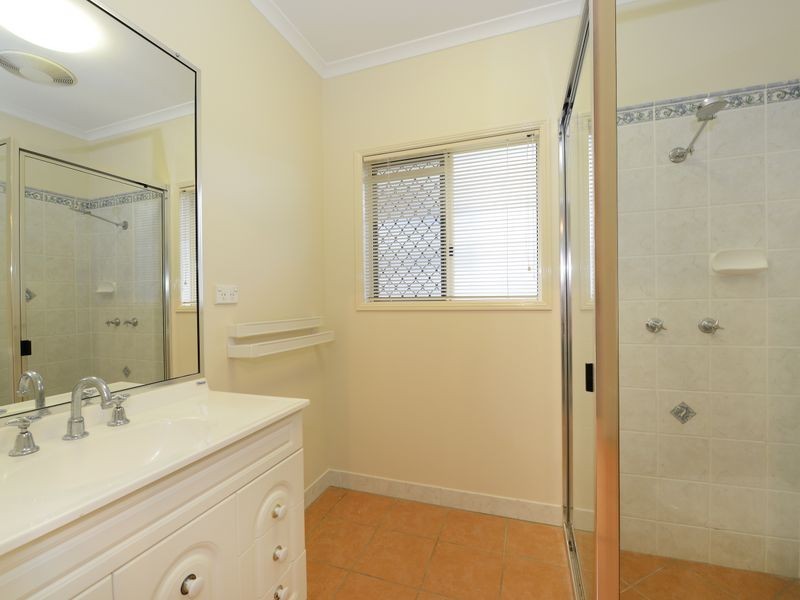 35 Taringa Close, Brinsmead QLD 4870