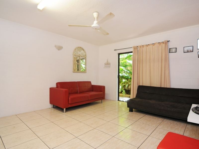 2/235 McLeod Street, Cairns North QLD 4870