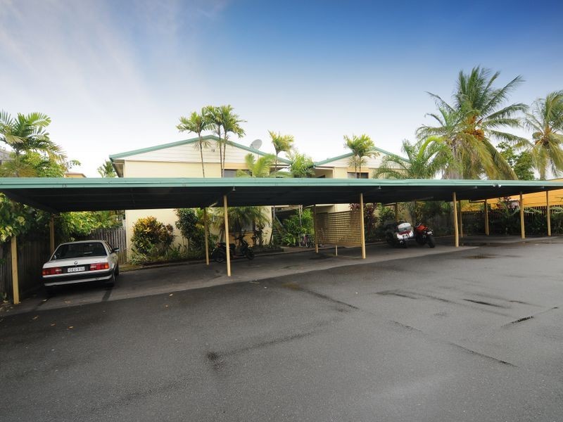 2/235 McLeod Street, Cairns North QLD 4870