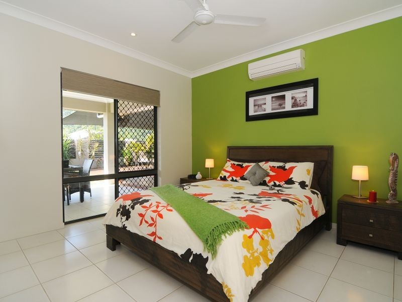 82 Xavier Herbert Drive, Redlynch QLD 4870