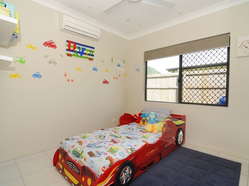 82 Xavier Herbert Drive, Redlynch QLD 4870