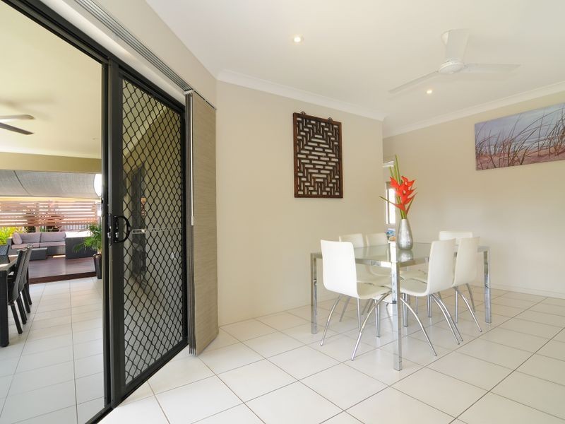 82 Xavier Herbert Drive, Redlynch QLD 4870