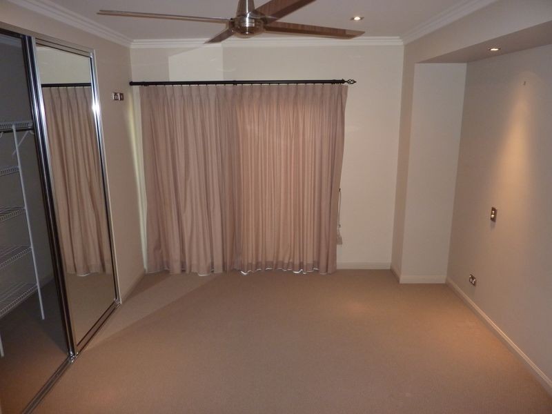 28 Regent Avenue, Redlynch QLD 4870