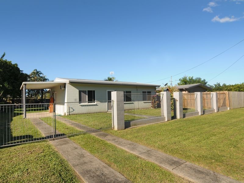 2 Conlan Close, Manoora QLD 4870
