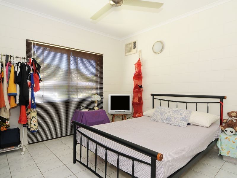 2 Conlan Close, Manoora QLD 4870