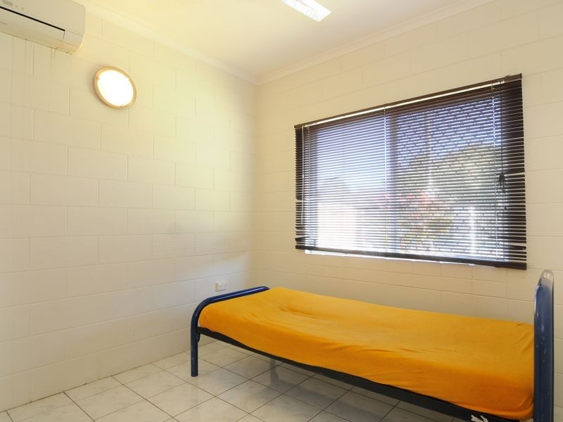 2 Conlan Close, Manoora QLD 4870