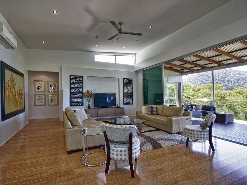 22 Bel-Air Drive, Whitfield QLD 4870