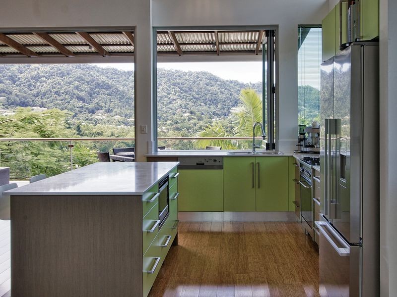 22 Bel-Air Drive, Whitfield QLD 4870