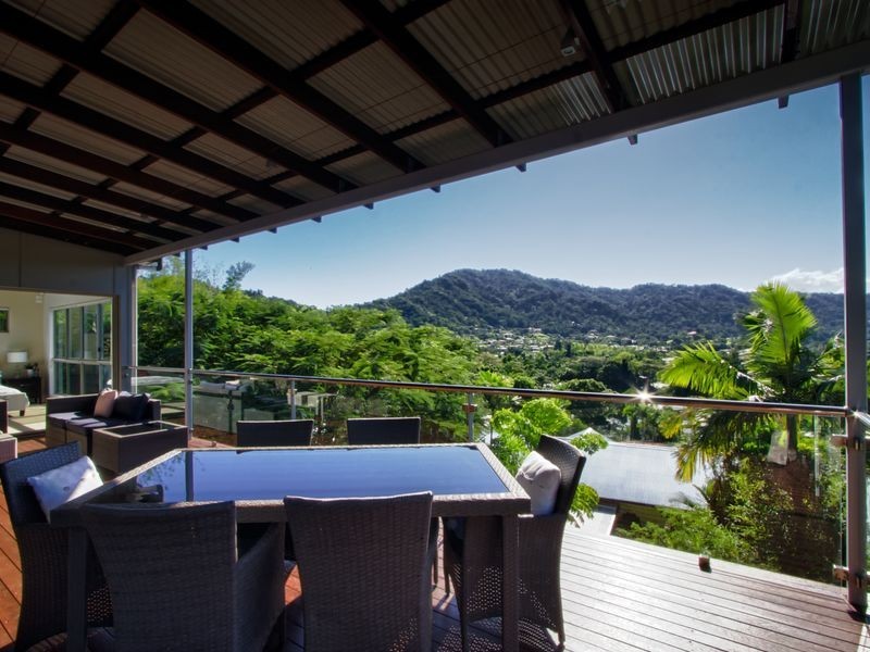 22 Bel-Air Drive, Whitfield QLD 4870