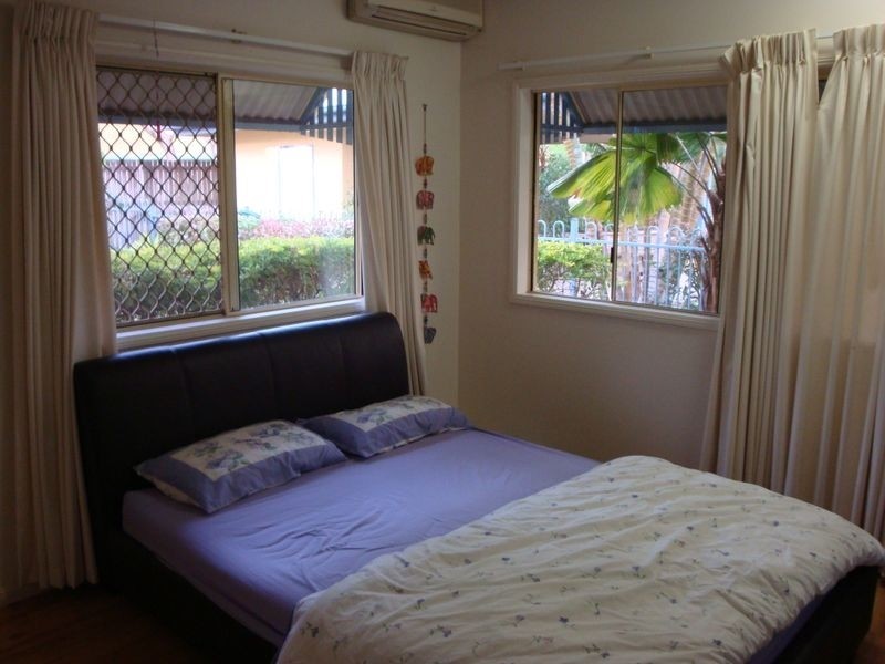 Manunda QLD 4870