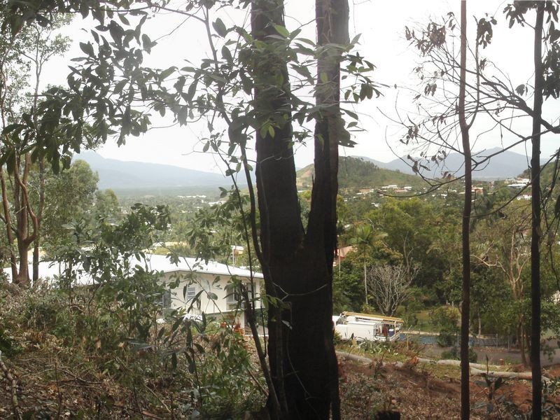 10 Flame Close, Bayview Heights QLD 4868