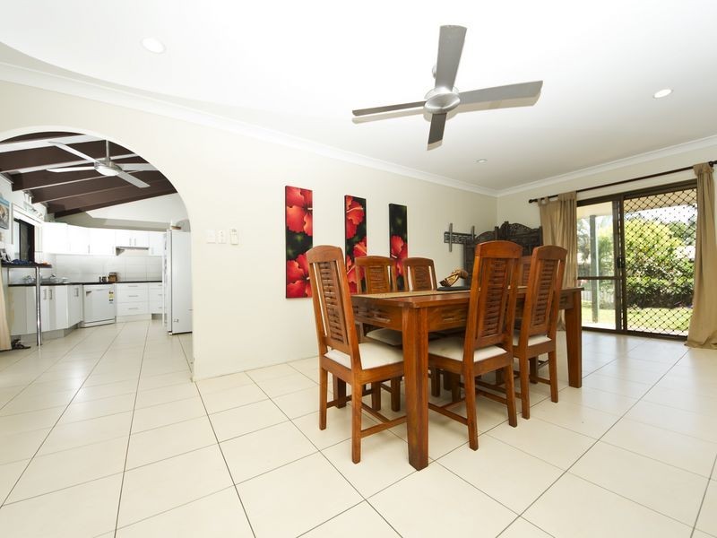 174 Harvey Road, Redlynch QLD 4870