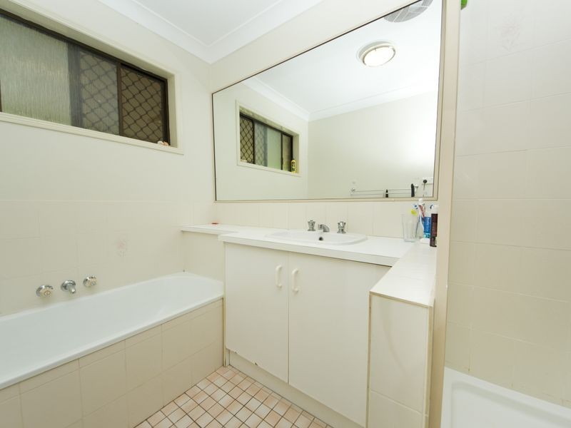 174 Harvey Road, Redlynch QLD 4870