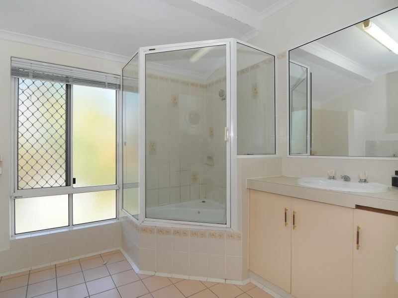 6/9 Springfield Crescent, Manoora QLD 4870