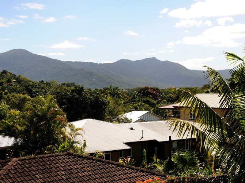 5 Stratford Chase, Stratford QLD 4870