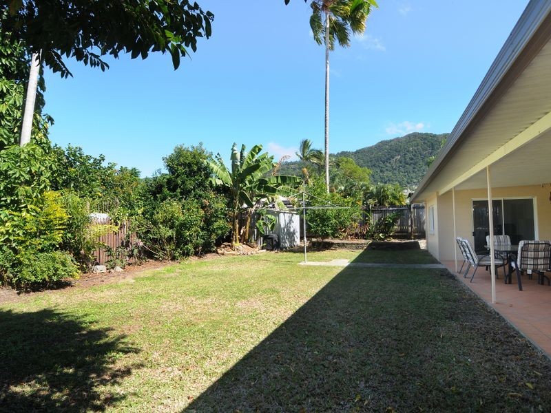 13 Serissa Street, Mooroobool QLD 4870