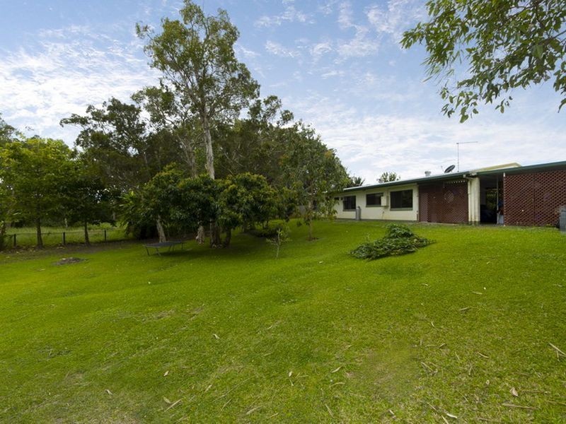 14 Salwood Close, Holloways Beach QLD 4878
