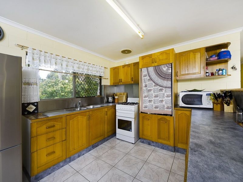 14 Salwood Close, Holloways Beach QLD 4878
