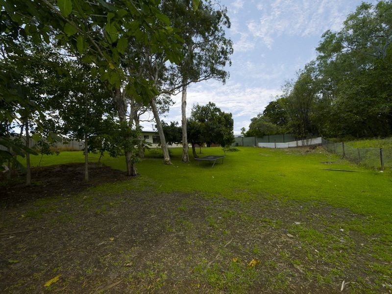 14 Salwood Close, Holloways Beach QLD 4878