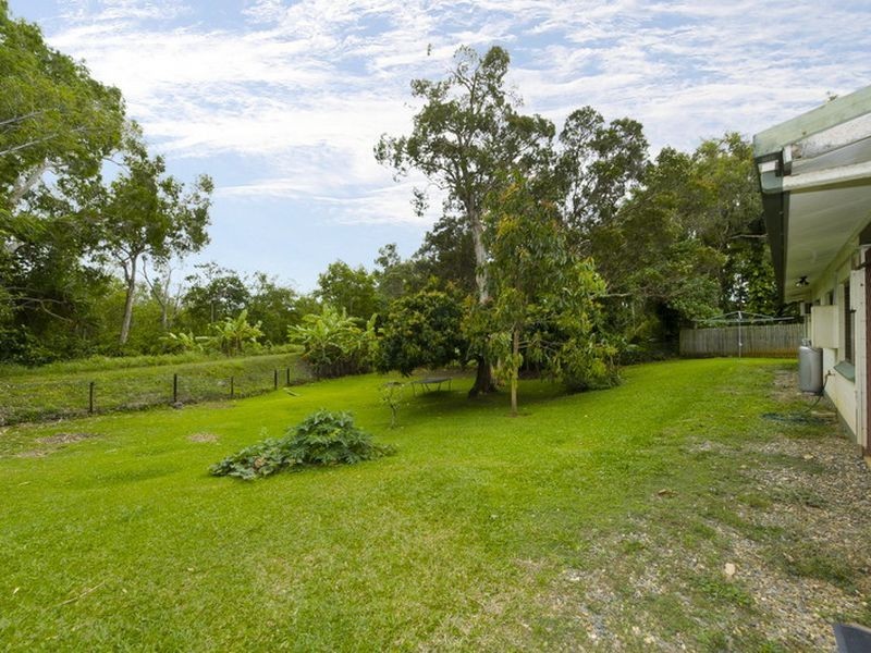 14 Salwood Close, Holloways Beach QLD 4878