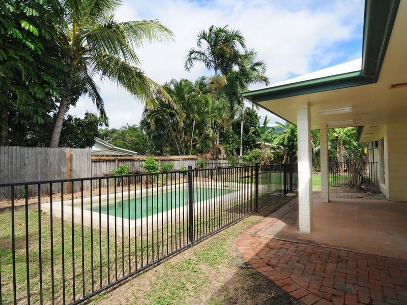 14 Maurice Street, Kewarra Beach QLD 4879