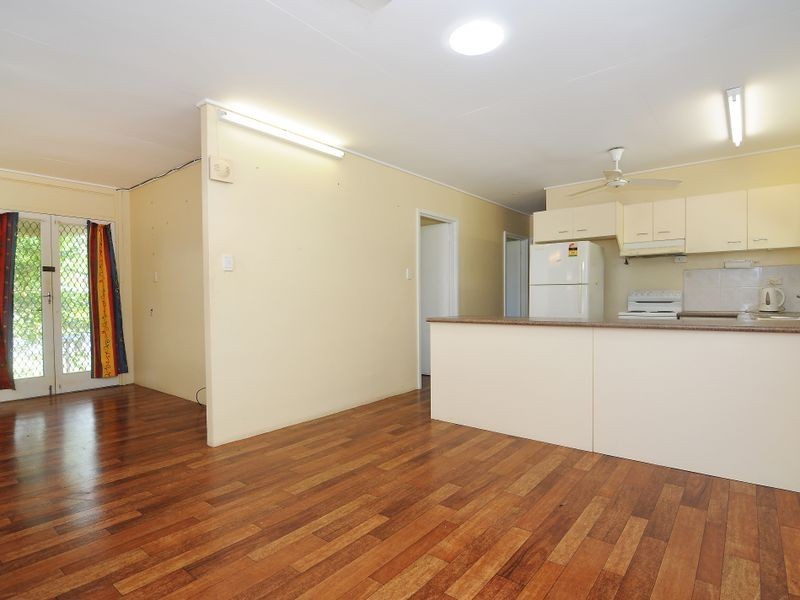 206 Greenslopes Street, Edge Hill QLD 4870