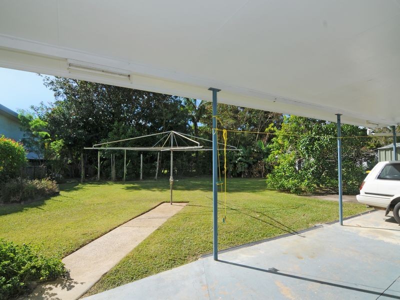 206 Greenslopes Street, Edge Hill QLD 4870