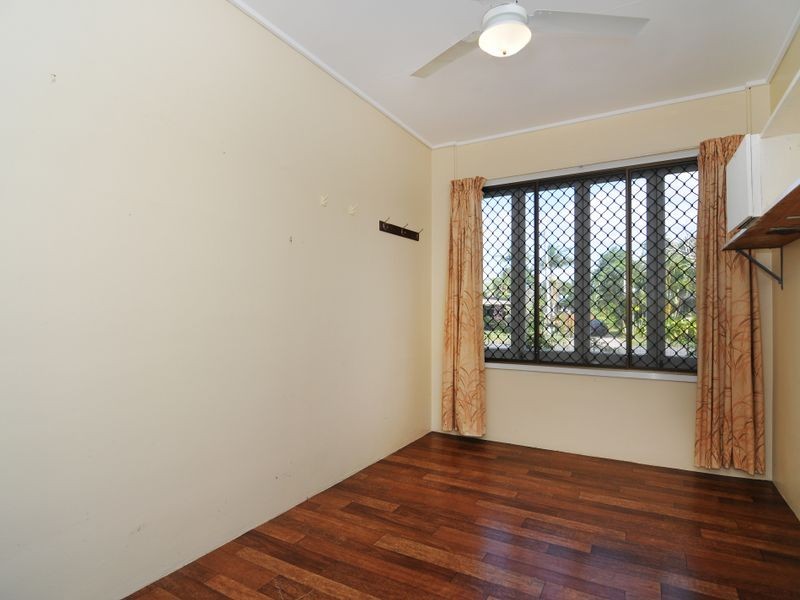 206 Greenslopes Street, Edge Hill QLD 4870