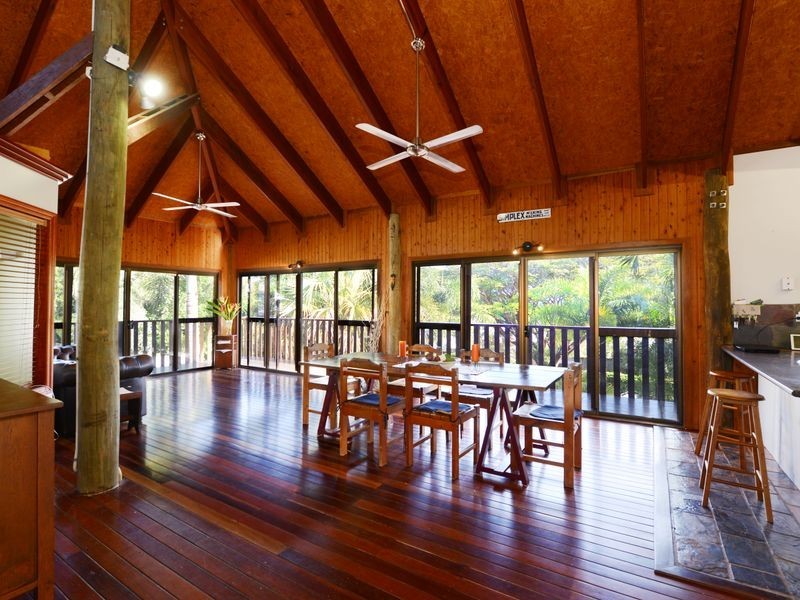 6 Fox Close, Brinsmead QLD 4870