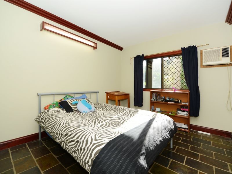 6 Fox Close, Brinsmead QLD 4870