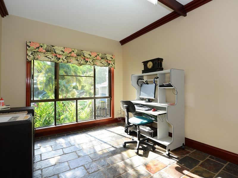 6 Fox Close, Brinsmead QLD 4870