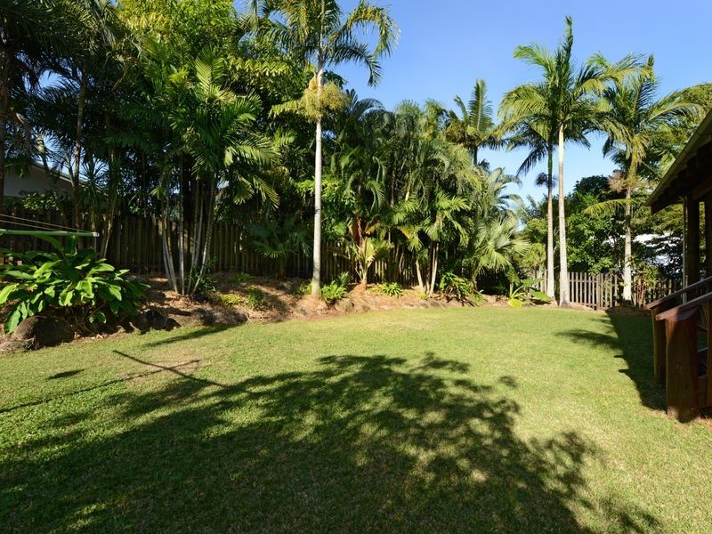 6 Fox Close, Brinsmead QLD 4870