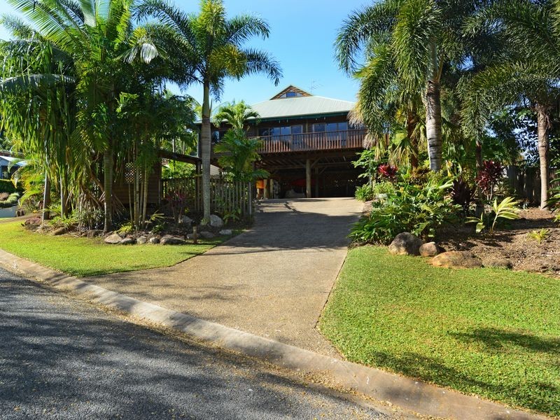 6 Fox Close, Brinsmead QLD 4870