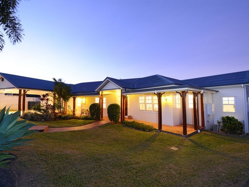 13 Hilltop Close, Bayview Heights QLD 4868