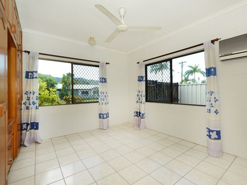 21 Brooks Street, Whitfield QLD 4870