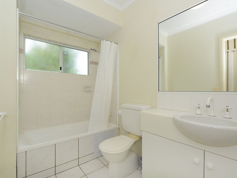 15/1 McGregor Street, Mooroobool QLD 4870