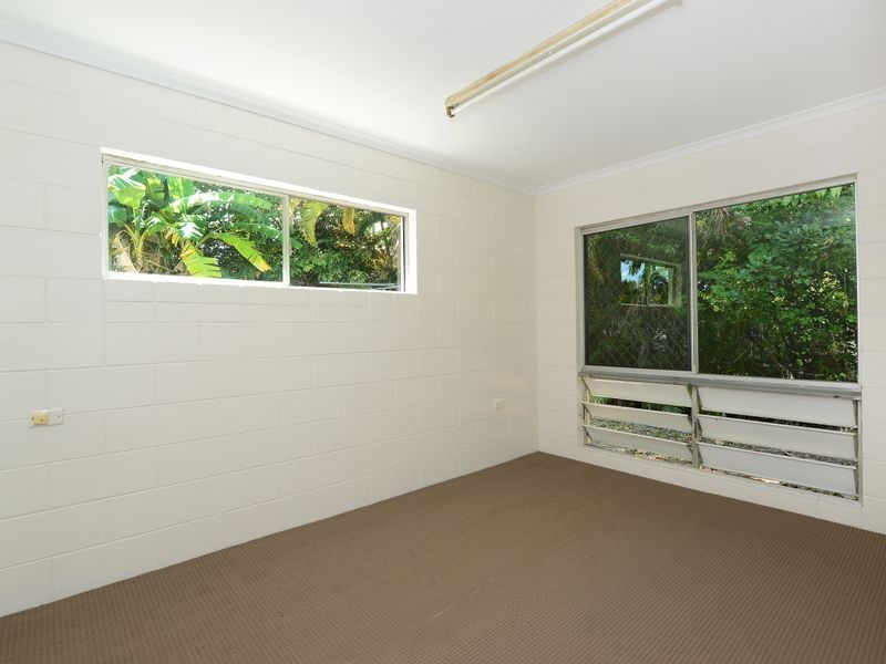 292 McCoombe Street, Westcourt QLD 4870