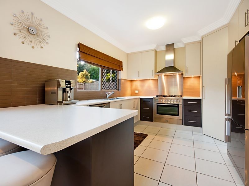 1 Fitzallan Close, Kanimbla QLD 4870