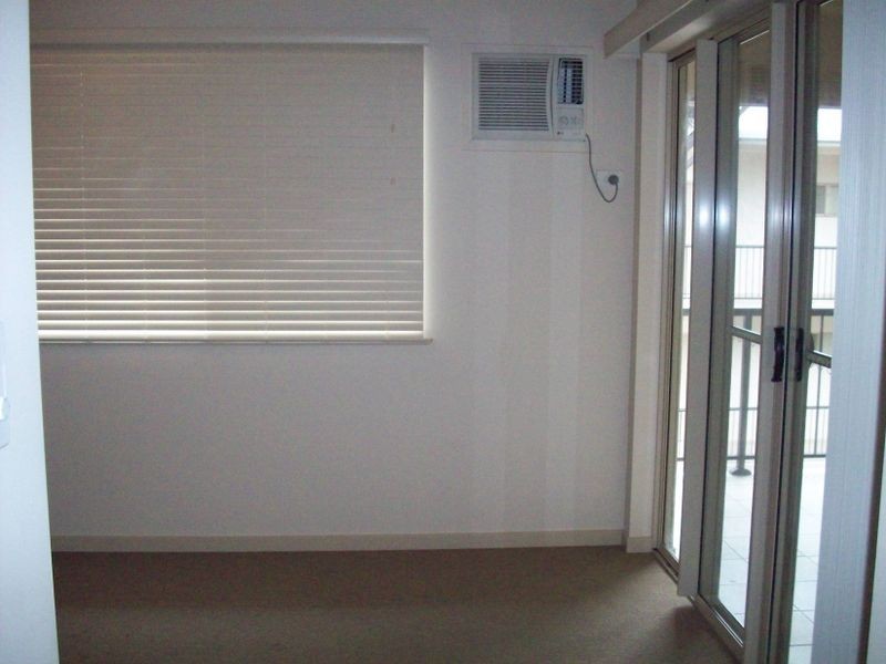 313/2-8 Centenary Close, Manoora QLD 4870