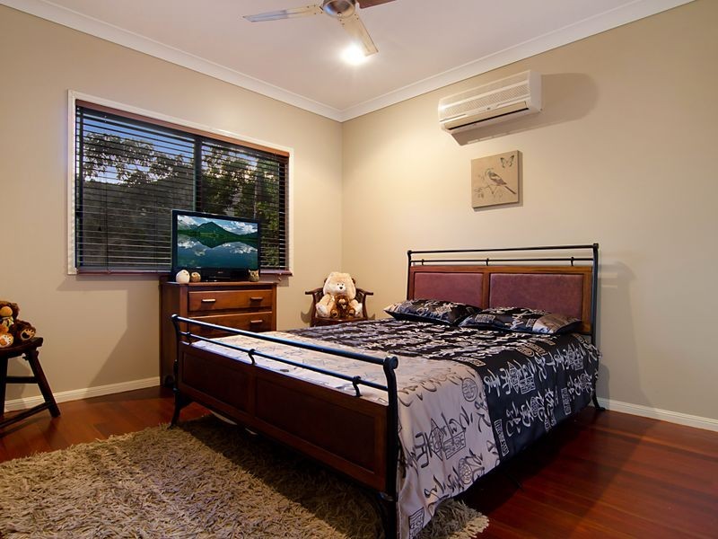 73 Fairley Street, Redlynch QLD 4870