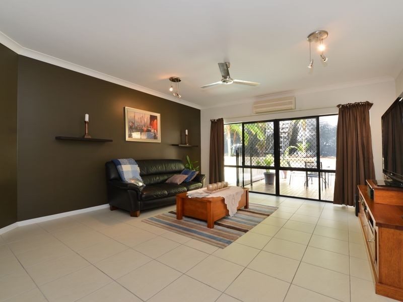 24 Everglade Rise, Brinsmead QLD 4870