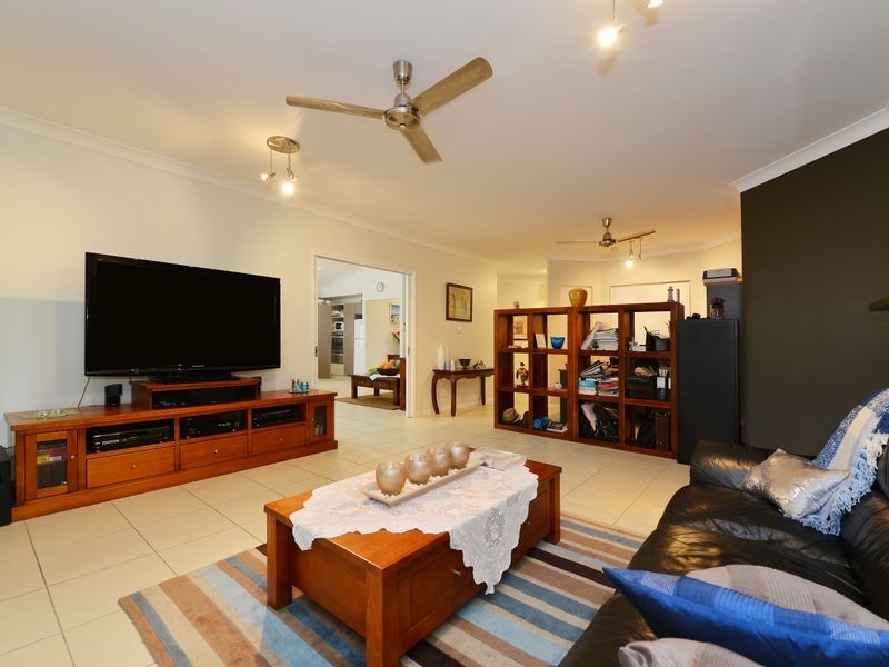 24 Everglade Rise, Brinsmead QLD 4870