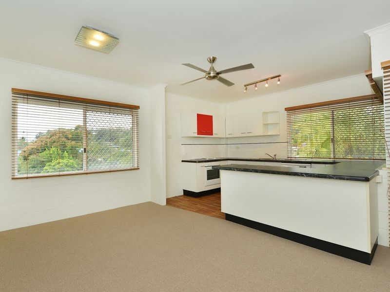 24/40 Old Smithfield Road, Freshwater QLD 4870